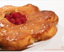 Galette des rois frangipane, framboises et yuzu